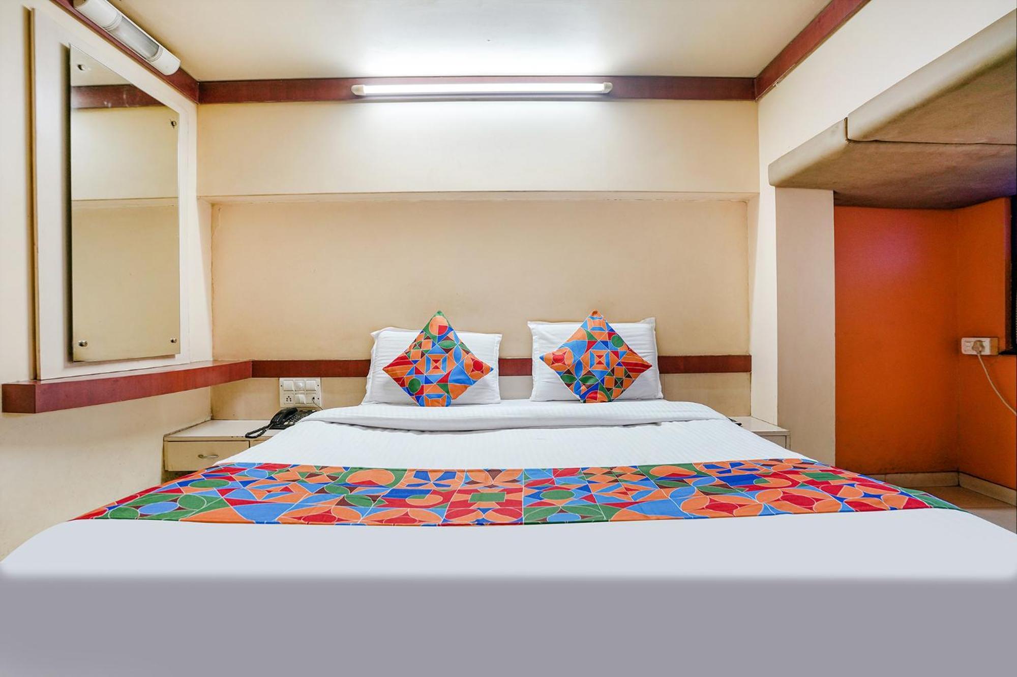 Fabhotel Samrat Nášik Exteriér fotografie