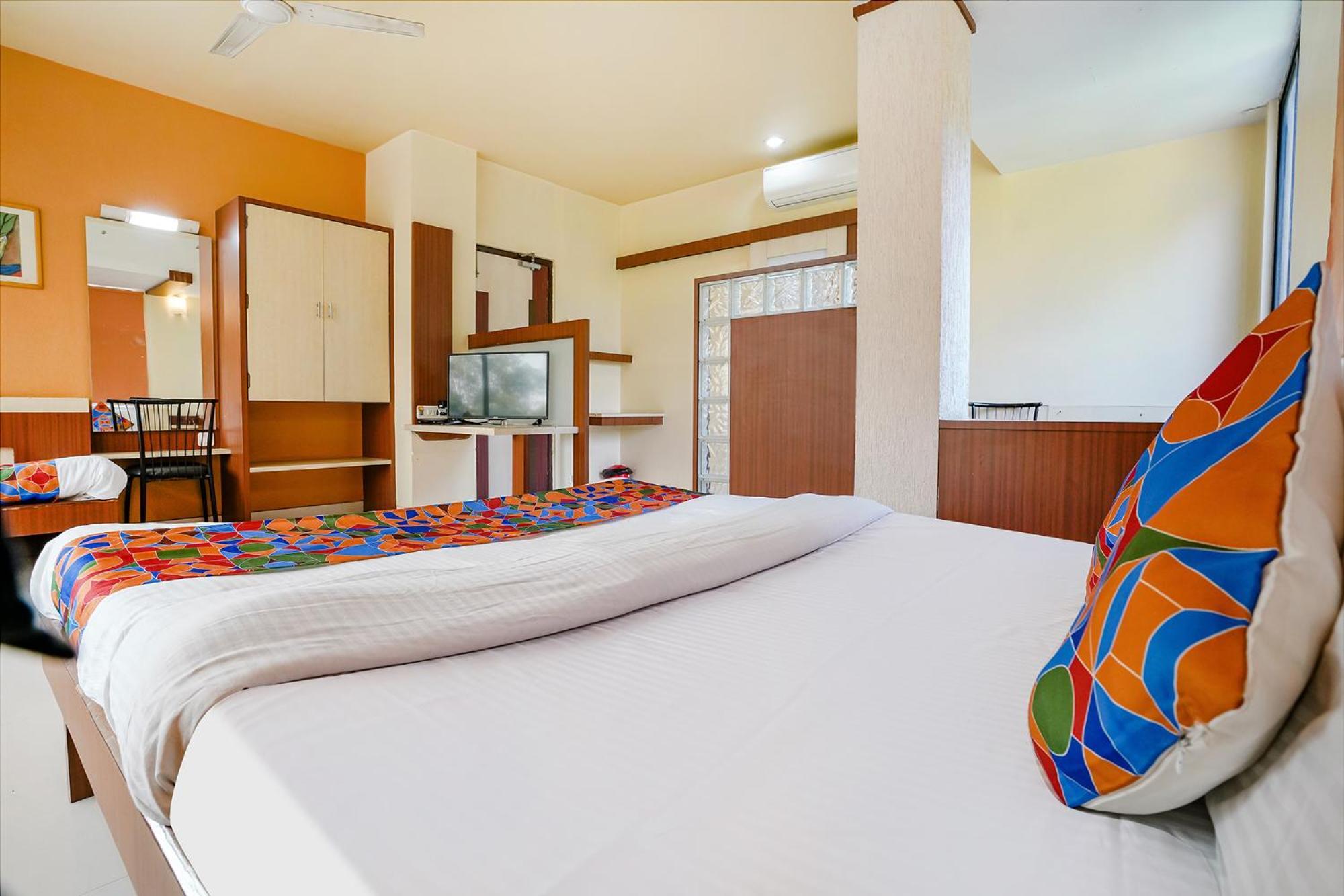 Fabhotel Samrat Nášik Exteriér fotografie