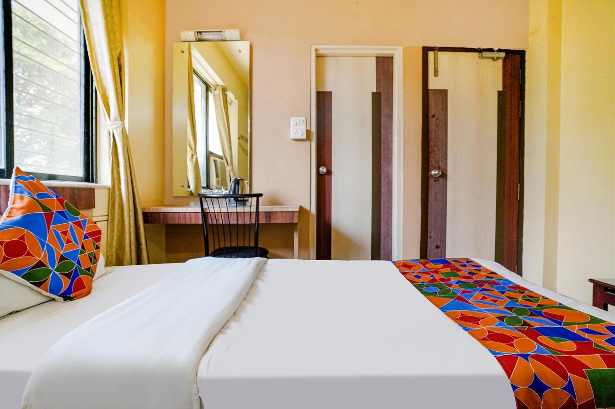 Fabhotel Samrat Nášik Exteriér fotografie