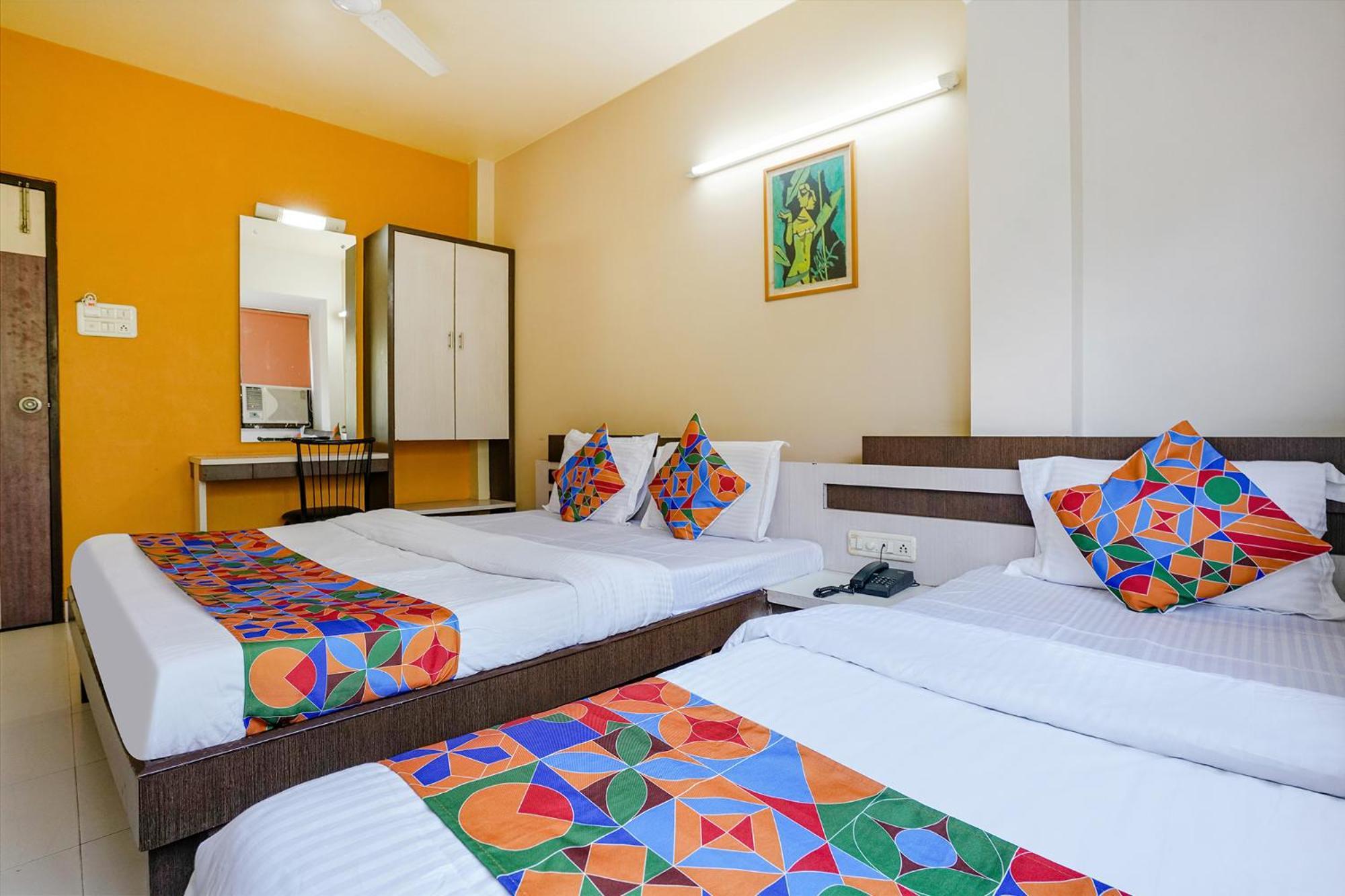 Fabhotel Samrat Nášik Exteriér fotografie