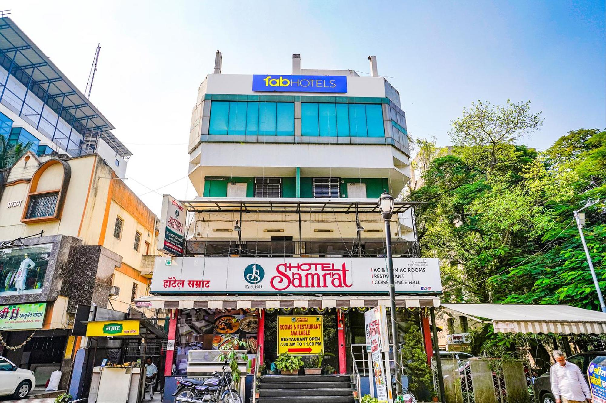 Fabhotel Samrat Nášik Exteriér fotografie